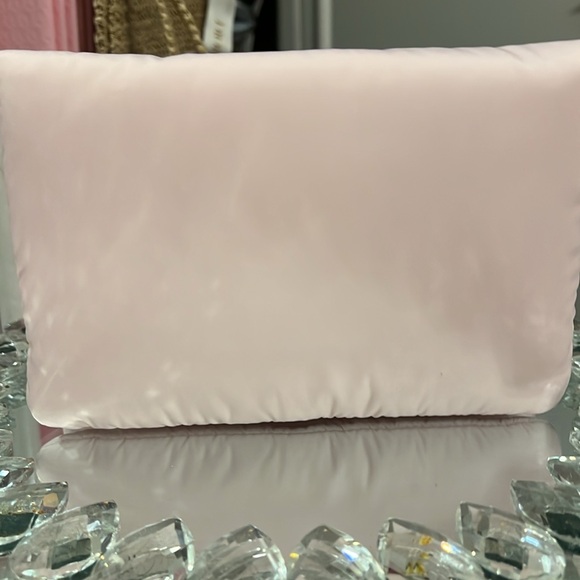 Dior Pink Clutch—Pink Dior Logo Hair Accessory & 2 Deluxe Samples - Picture 10 of 12